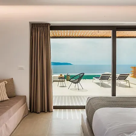 Kefalonian Escape Valeriános