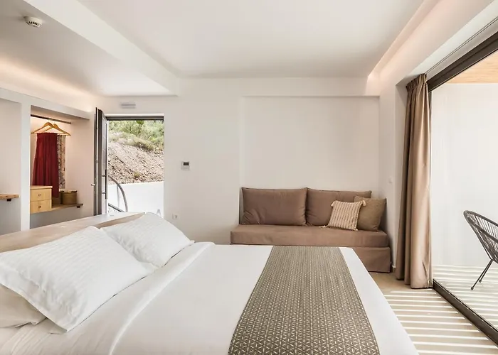 Kefalonian Escape Valeriános